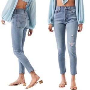 Levis wedgie skinny size 26